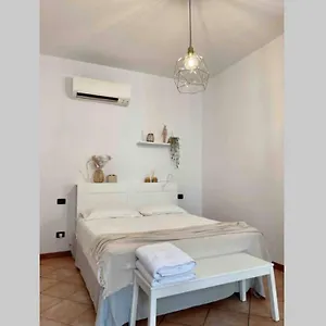 unconventional-apartment-centro-storico-con-bici.it-lombardy.com/